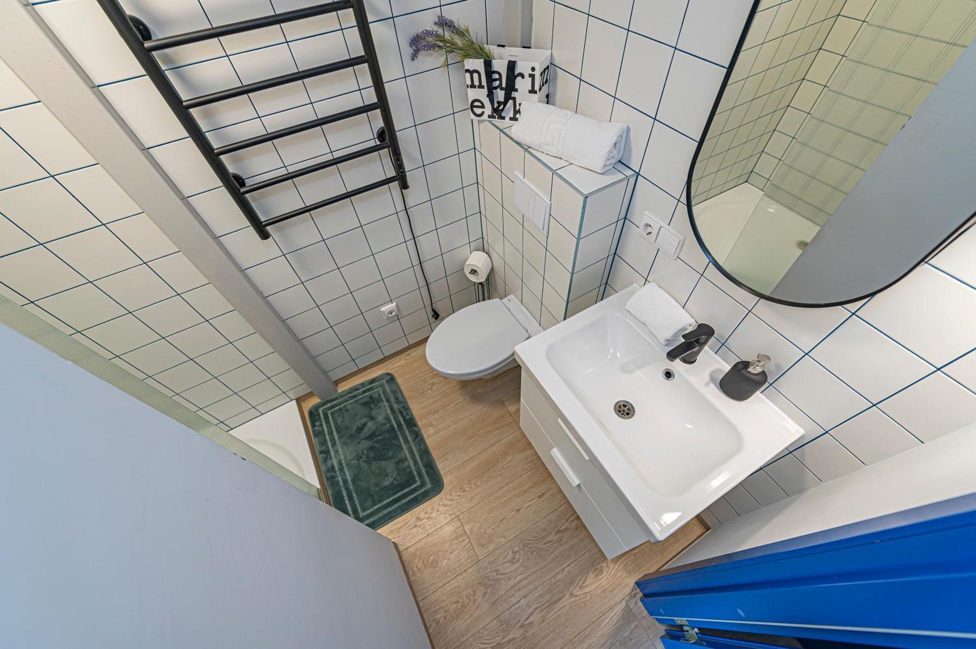 Mini Loft 1 Bd Apt By Hostlovers Kaunas Esterno foto